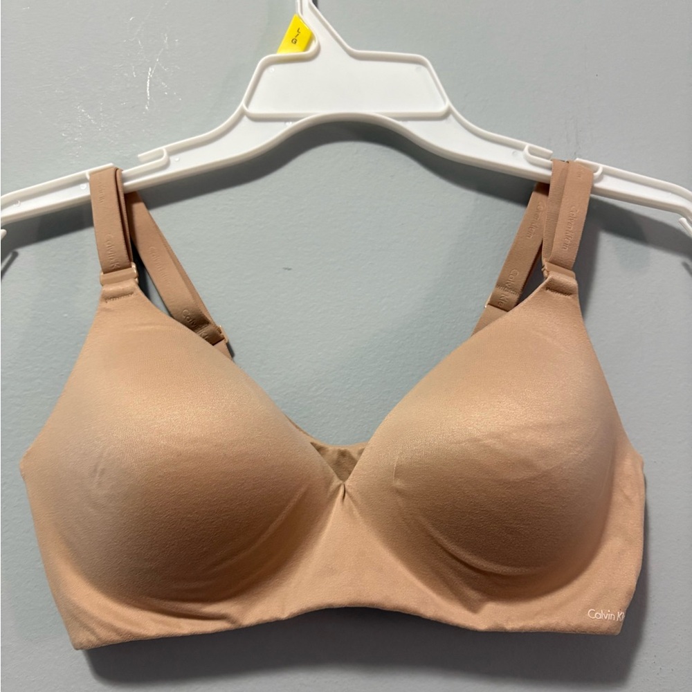 Calvin Klein Everyday lightly lined Wire-free Nude Bra